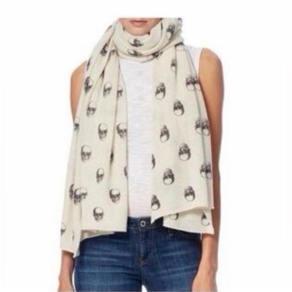 360 Cashmere 100% Cashmere Skulls Scarf